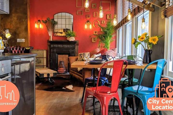 Loft for 4 people, with pets in Manchester