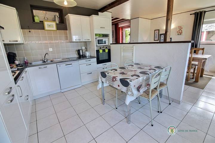 Gîte pour 6 personnes, avec terrasse et jardin, animaux acceptés dans Lamballe-Armor - 4