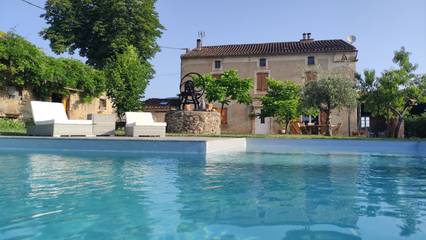 Chambre d’hôte pour 4 personnes, avec jardin ainsi que piscine et jacuzzi dans le Tarn