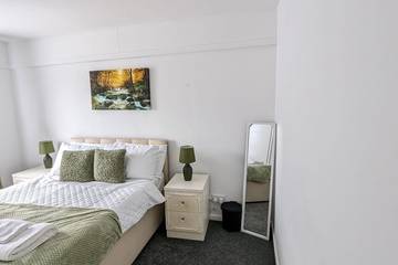Holiday Rental for 5 People in Stafford, Staffordshire, Photo 1