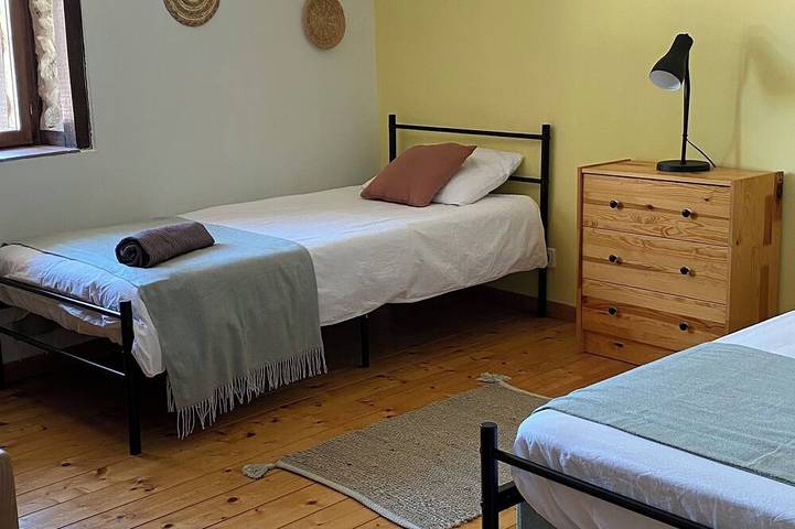 Gîte pour 5 personnes, avec piscine et jardin à Champagne-et-Fontaine - 3