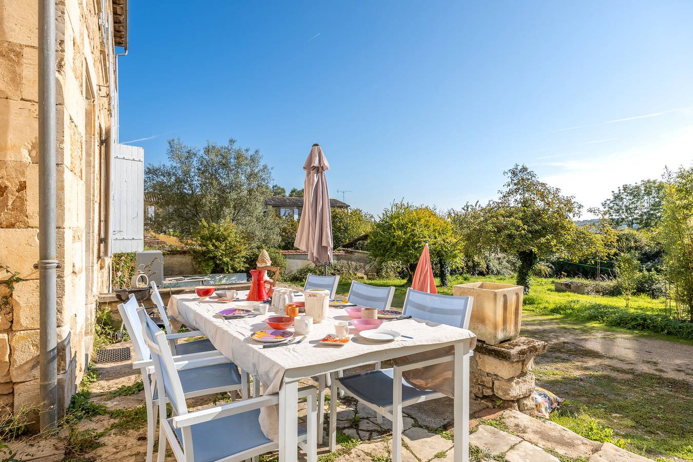 Maison de campagne 'Val D'egray' avec terrasse privée, jardin privé et Wi-Fi in Champdeniers-Saint-Denis, Région de Niort
