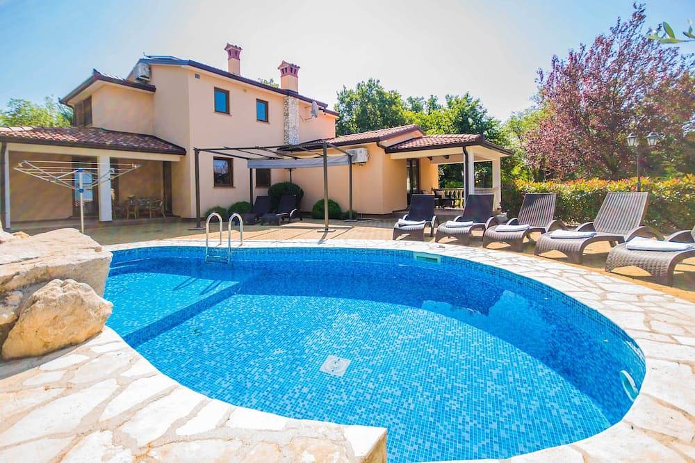 Casa vacanza a Arsia a partire da 159€ a notte