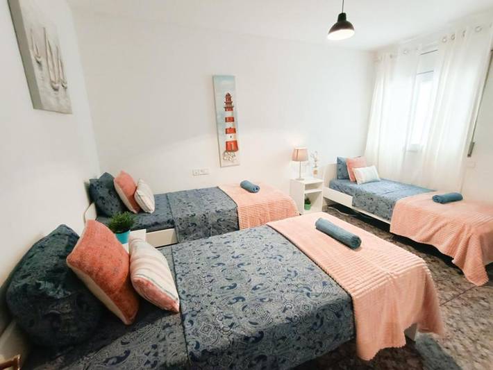 Location de vacances pour 3 personnes dans El Trampoli