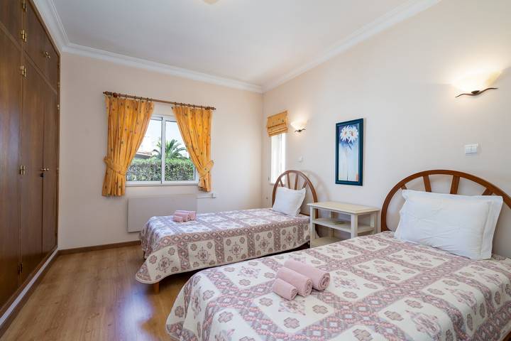 Villa pour 6 personnes, avec jardin et balcon à Vilamoura - 4