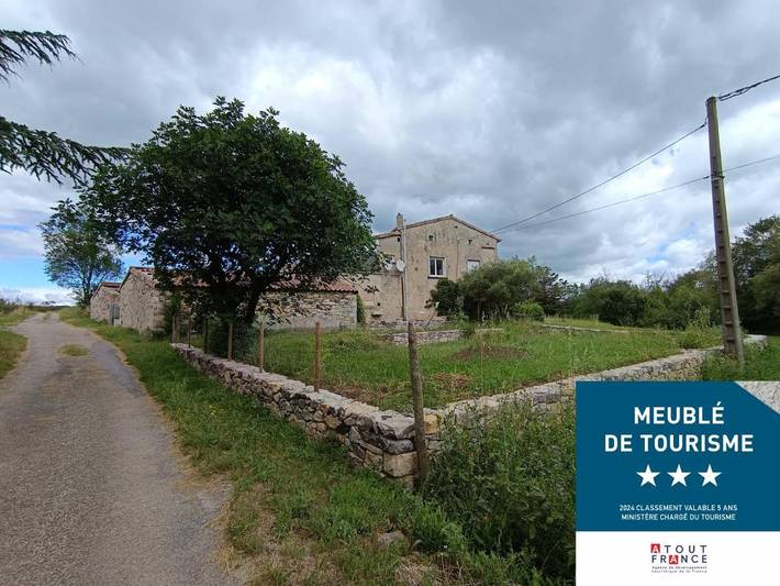 Location de vacances pour 8 personnes, avec vue et jardin, animaux acceptés à Lussas - 2