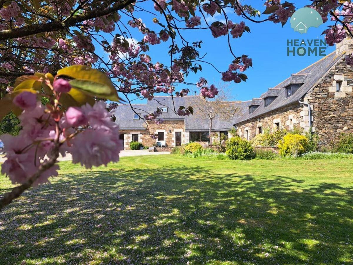 Gîte Les 3 Rivières - charme, confort et nature in Minihy-Tréguier, Côte de Granit Rose