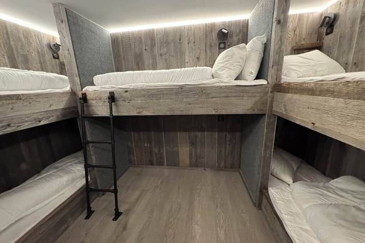 Gîte pour 15 personnes, avec jacuzzi et balcon à La Côte-d'Arbroz - 4