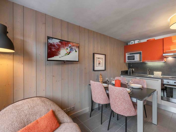 Ganze Wohnung, Geräumige moderne Wohnung in Courchevel mit Parkplatz und WLAN in Saint-Bon-Tarentaise, Courchevel