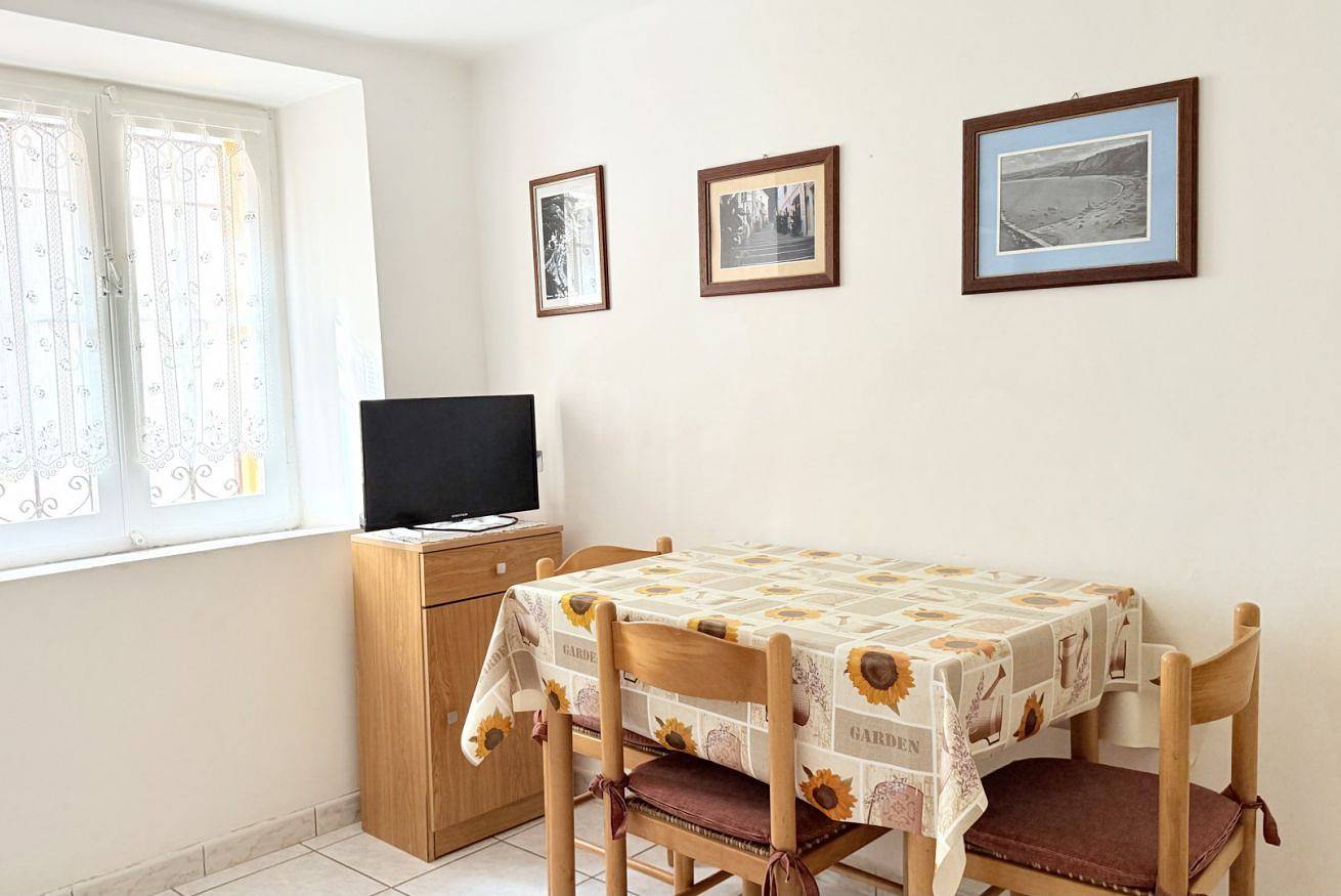 Apartamento entero, N079 - Numana, delightful sky-earth in the historic center in Numana, Riviera del Conero