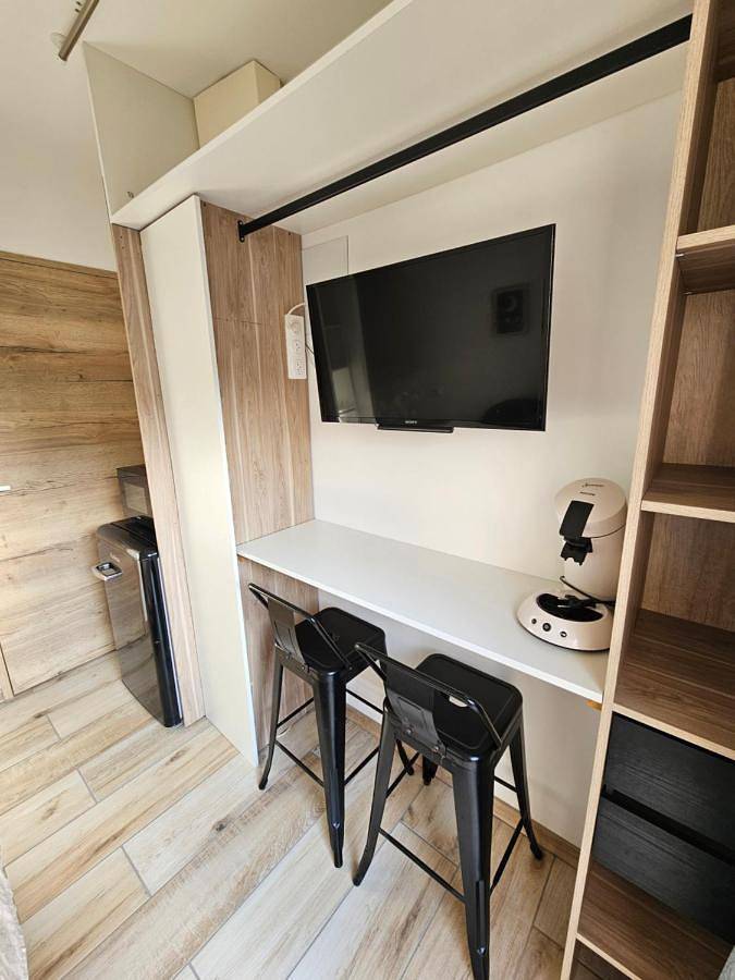 Appartement de vacances entier, Deluxe Double Room in Saint-Laurent-de-la-Prée, Région de Rochefort