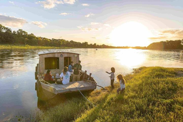 Péniche pour 4 personnes, avec terrasse