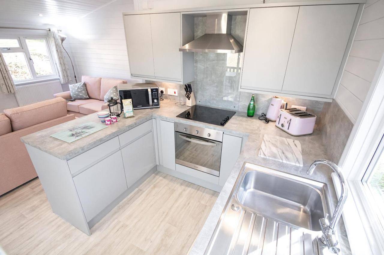 Two-Bedroom House in Milford-on-Sea, Hampshire