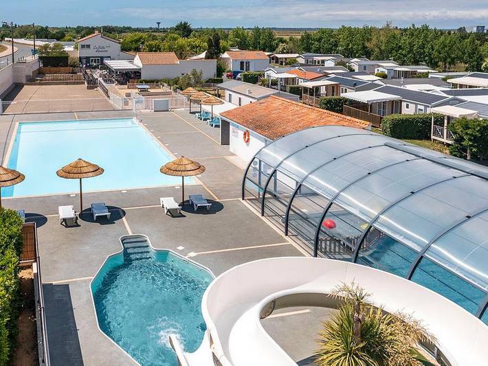 Camping pour 4 personnes, avec Bassin pour enfant à La Tranche-sur-Mer