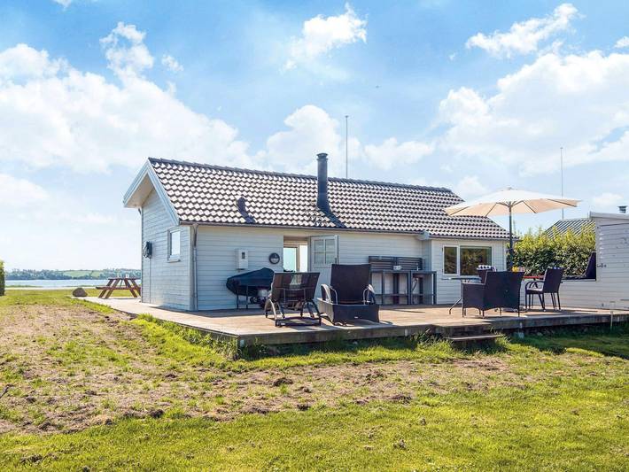 Ferienhaus für 4 Personen, mit Terrasse und Garten in Skarrev - 2