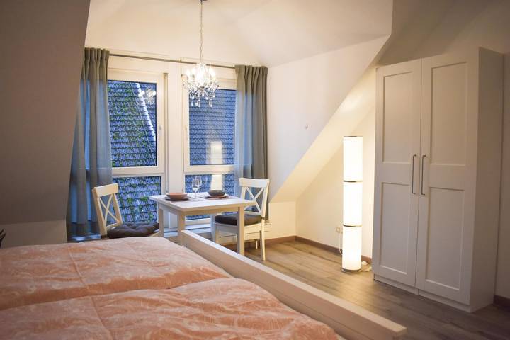 Appartement de vacances entier, Appartement, douche ou baignoire, Wc, 1 chambre in Hallgarten (Hesse), Oestrich-Winkel