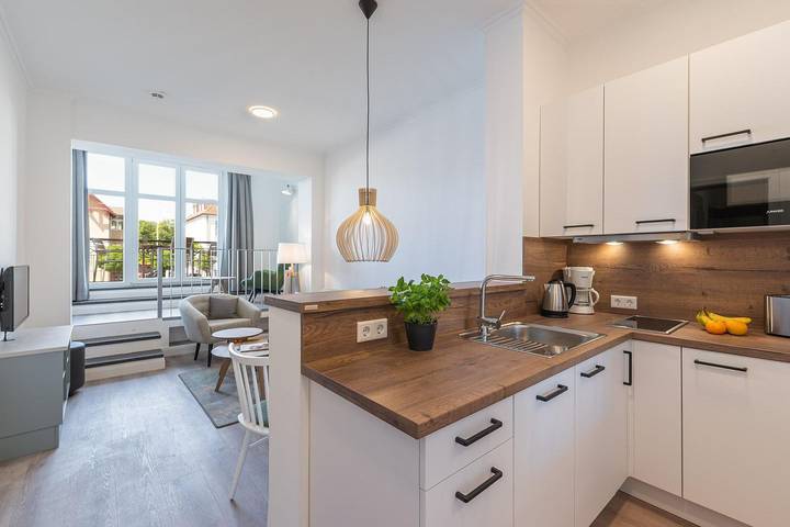 Ganze Wohnung, Modernes Apartment mit Terrasse und gehobener Ausstattung im Westside Arthotel in Kühlungsborn Weststrand, Kühlungsborn