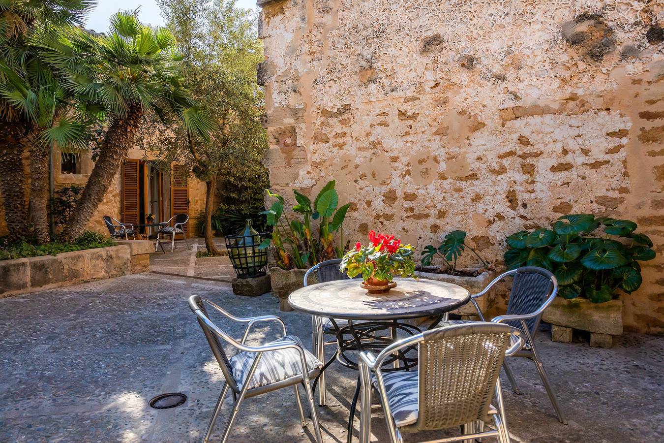 Ferienhaus 'Town House Esglesia 10' mit Privatterrasse, Wlan und Klimaanlage in Alcudia Altstadt, Alcúdia