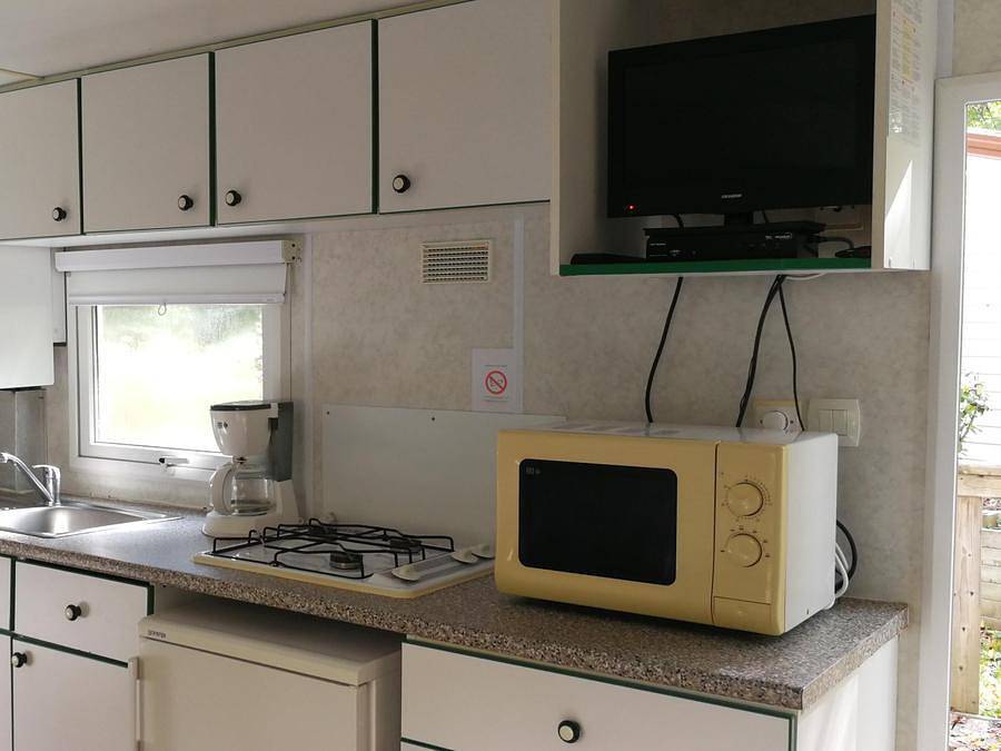 Domaine du Lac de Néguenou - Stacaravan 4 personen - Stacaravan Eco - 2 kamers - 34m² terras inbegrepen 1/4 pers in Prayssas, Quercy