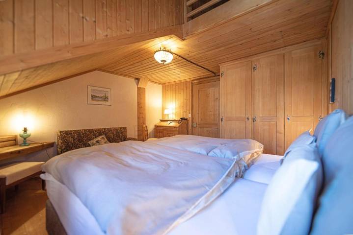 Ferienwohnung für 2 Personen, mit Balkon und Terrasse sowie Ausblick in Schönried