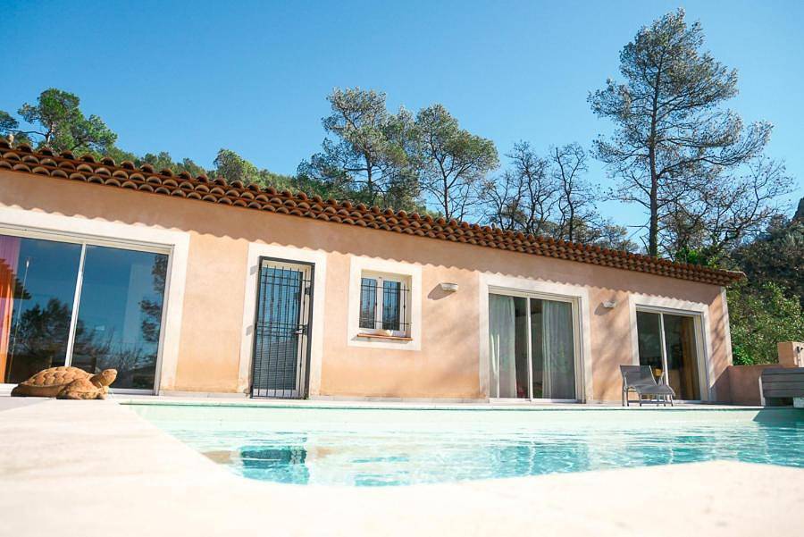 Superbe villa 150 m2 plain pied climatisée avec piscine in Rocbaron, Côte méditerranéenne (France)