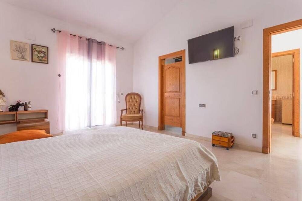 Villa Xaloc in Massanet de la Selva, Costa Brava