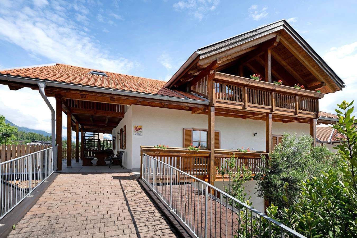 Ganze Wohnung, Ferienwohnung 'Stettnerhof Penegal' mit Bergblick, Terrasse, Gemeinschaftsgarten und Wlan in Völlan, Lana