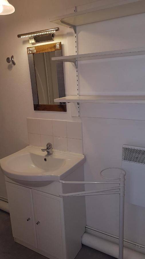 Location de vacances pour 2 personnes, avec terrasse et vue à Santranges - 3