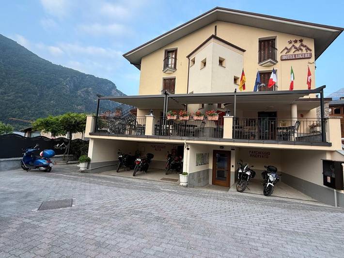 Hôtel pour 2 personnes, avec Balcon et Jacuzzi ainsi que Terrasse et Jardin à Vinadio