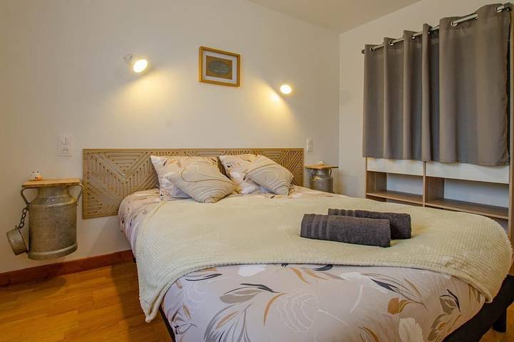 Location de vacances pour 12 personnes, avec terrasse ainsi que jacuzzi et jardin à Piney - 3