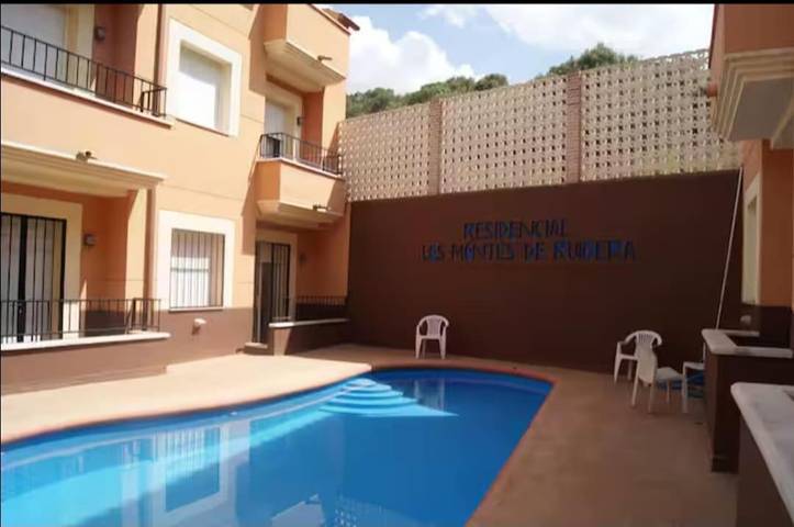 Apartamento de vacaciones para 6 personas, con terraza y piscina, Se admiten mascotas en Parque natural de las Lagunas de Ruidera - 3