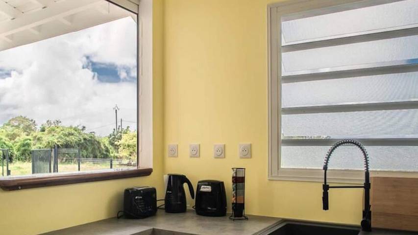 Gîte pour 5 personnes, avec jardin à Grand-Bourg - 4