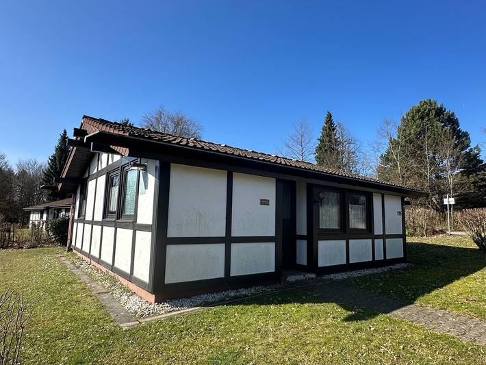 Bungalow für 4 Personen, mit Terrasse und Garten sowie Ausblick im Odenwald