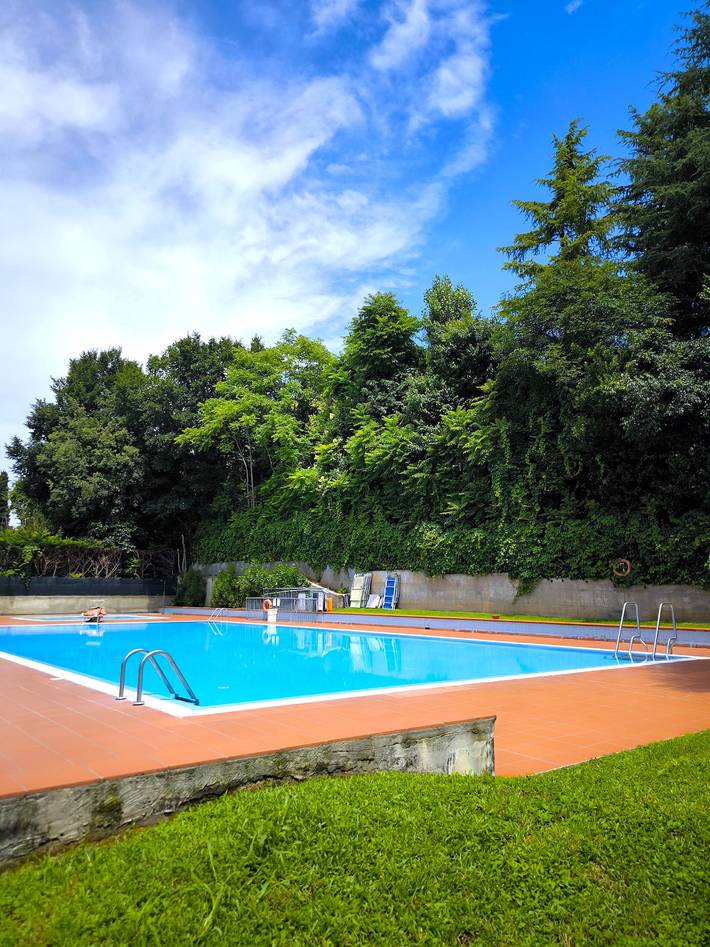 Ferienwohnung für 4 Personen, mit Garten und Pool in Colà