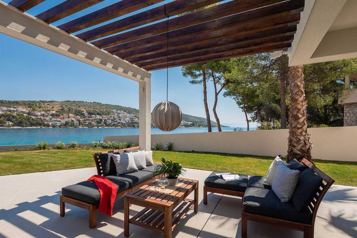 Villa pour 10 personnes, avec balcon à Okrug Gornji - 3