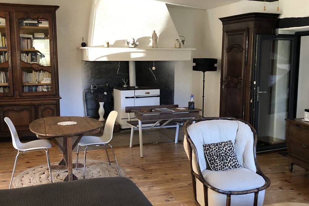 Élégance Pleine nature : ferme + grange rénovées de 237m2 + terrasse bois et vue in Dourgne, Région de Castres