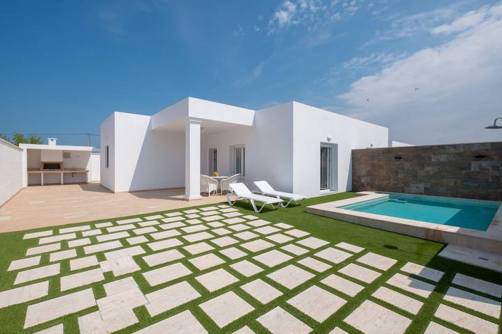 Vacation rental for 4 people, with Yard