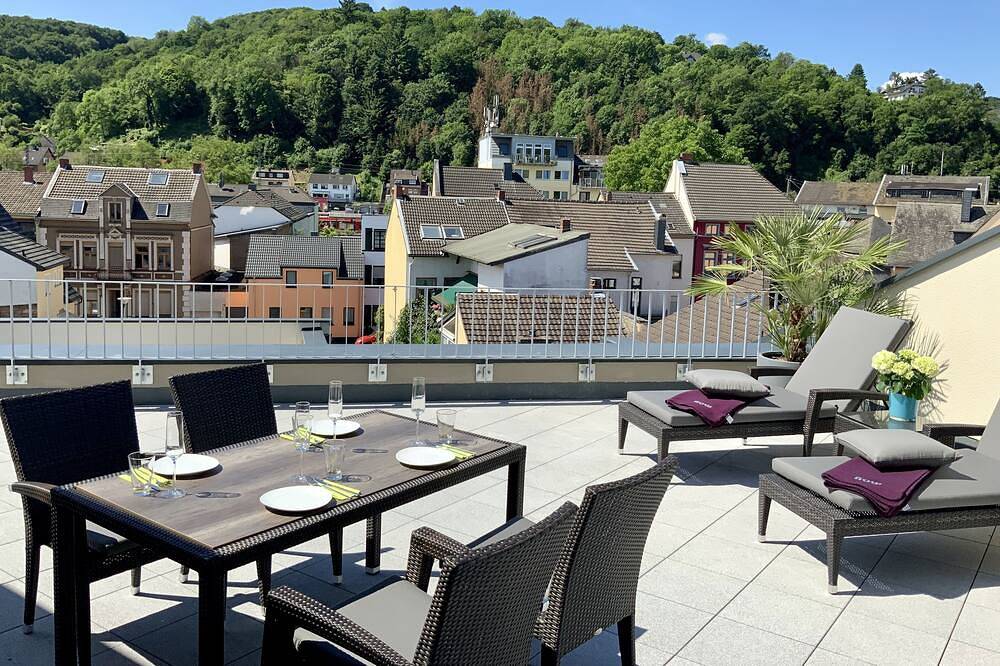 Ganze Wohnung, Modern penthouse apartment with terrace over the roofs of Remagen in Remagen, Mittelrhein