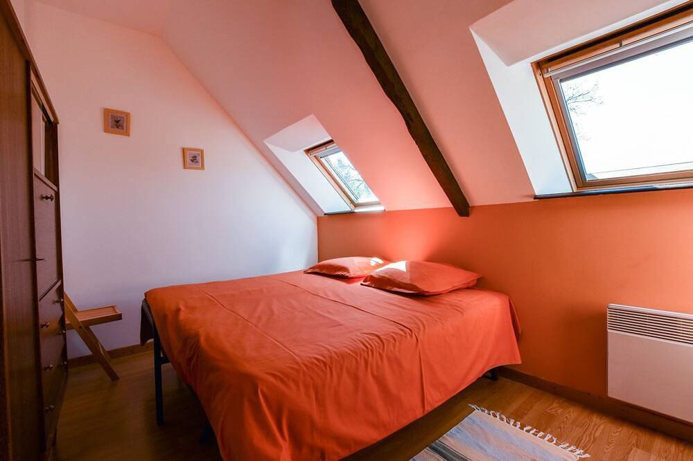 Acogedora villa con jardín en Bonnemain in Bonnemain, Región de Saint-Malo