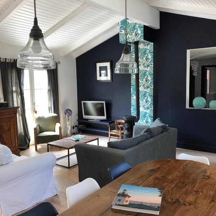 Location de vacances pour 9 personnes, avec piscine ainsi que vue et jardin, animaux acceptés à Saint-Hilaire-la-Forêt - 2