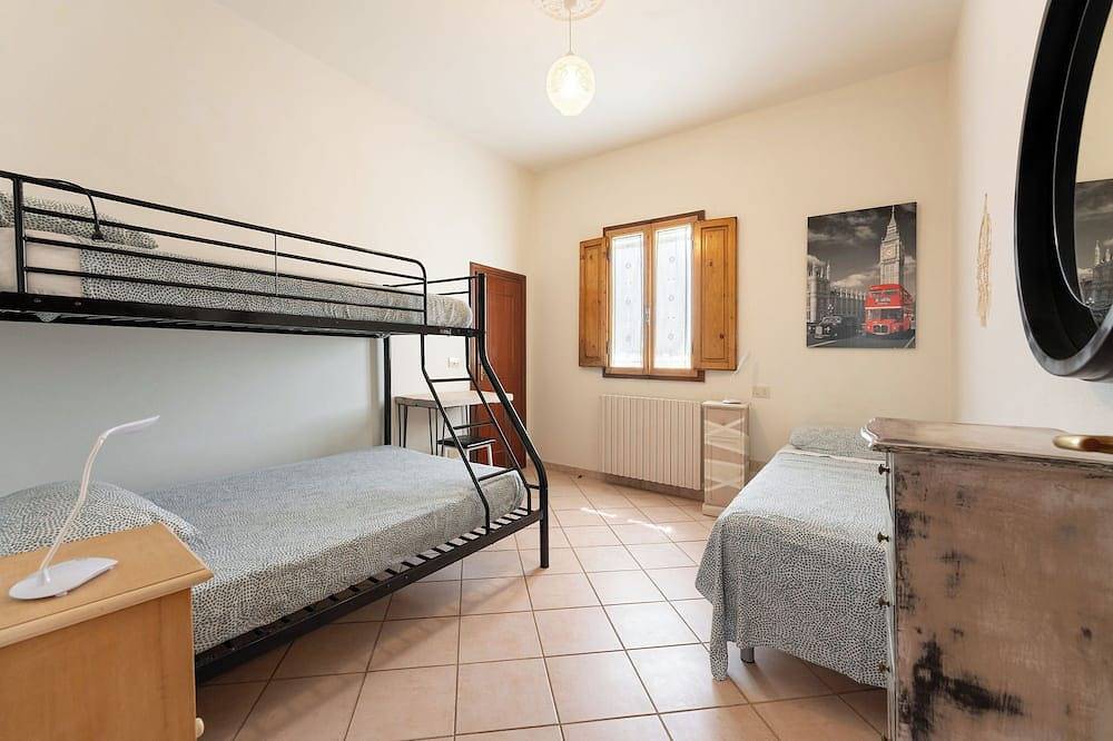 Landhaus im ersten Stock in Lamporecchio, Pistoia Provinz