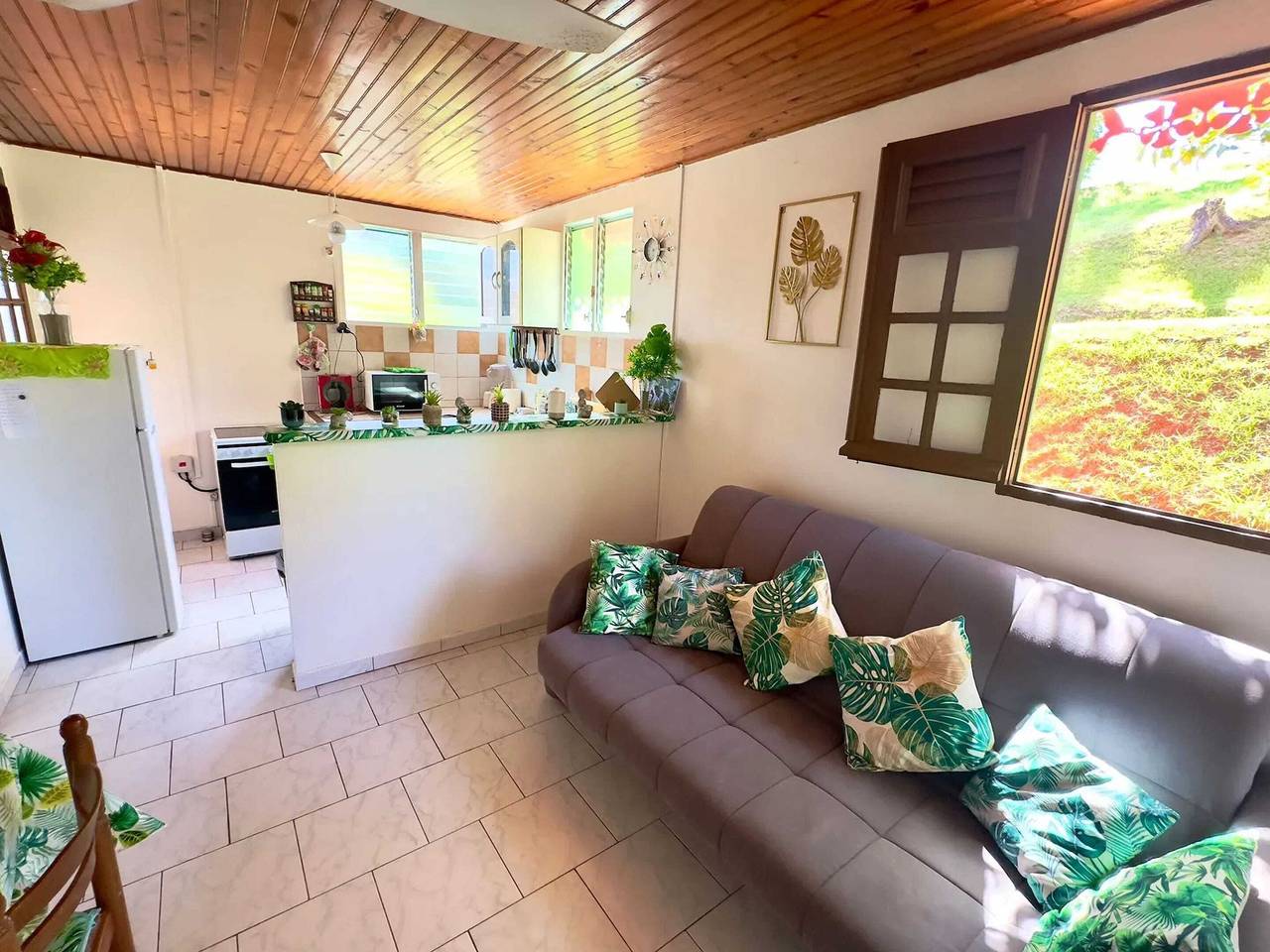 Charming House in Le Robert with Spa and Sea View in Le Robert, Martinique