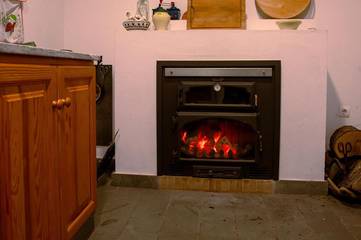 Casa rural para 8 personas, con vistas además de piscina y terraza en El Granado