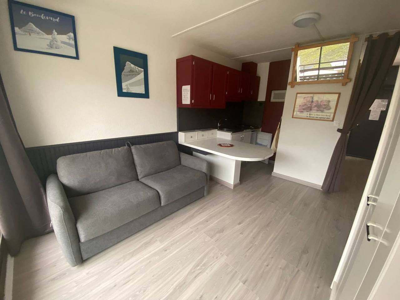 Studio entier, Studio pour 4/5 pers. avec balcon, accès pistes, casier à skis, parking, résidence avec ascenseur in La Pierre Saint-Martin, Arette
