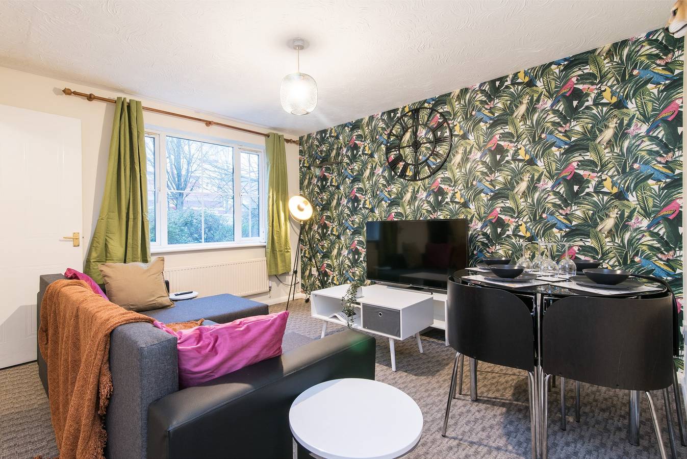 Spacious 3-Bedroom Apartment w/ Private Garden in Coventry, Birmingham y alrededores