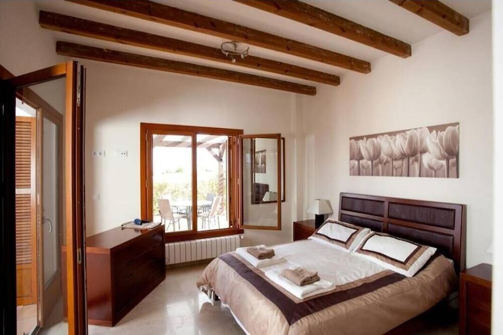 1st Line Golf Villa 2, private Heated Pool and sky Package, 20 mins Murcia /city in Murcia, Murcia Entroterra