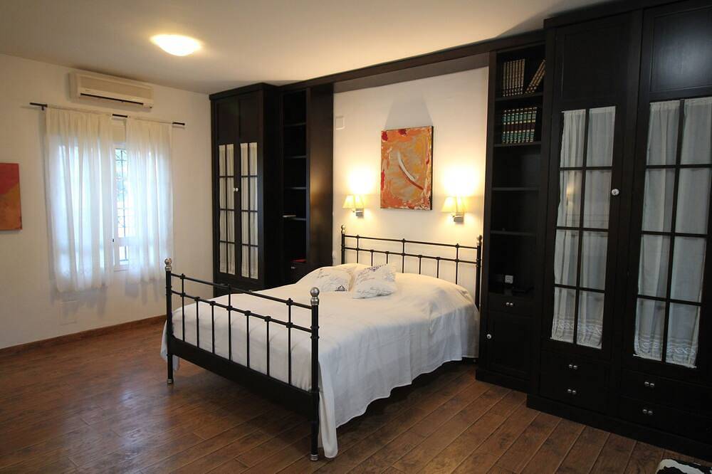 Luxus Villa in El Portil, Costa de La Luz, mit Pool, 900 m zum Strand in Playa Nueva Umbría, El Portil