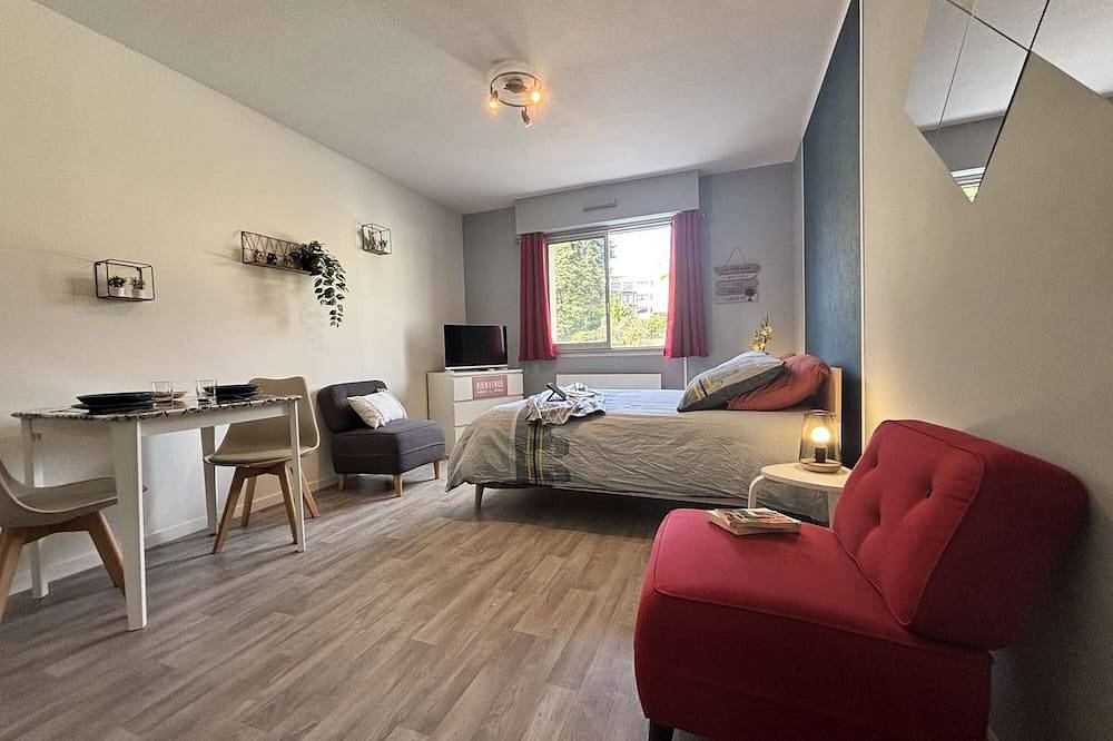 Apartamento entero, Ô Repos ★Studio ★Wifi in Châtelguyon, Región de Riom