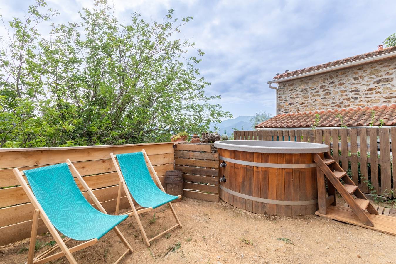Casa di campagna 'Mas Vizern' con vista sulle montagne, giardino privato e Wi-Fi in Taillet, Costa mediterranea (Francia)