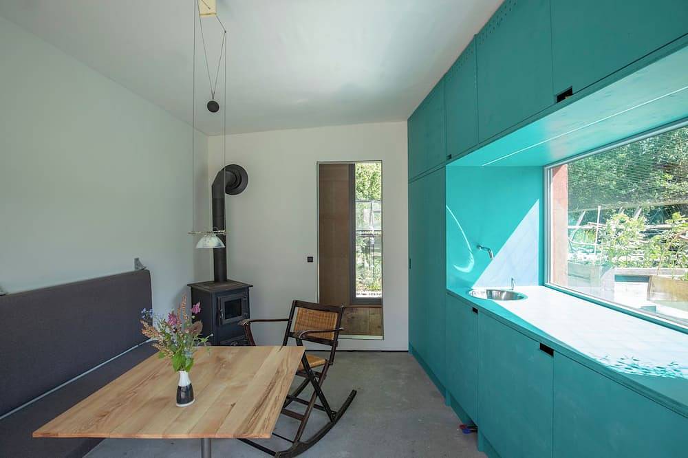 Kleines Haus auf dem Hof einer Mühle in Ansbach, Romantische Straße